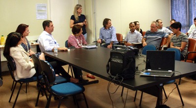 Professores, diretores e comunidade escolar fazem um balanço positivo do programa implantando no início do ano letivo em Campo Grande.

