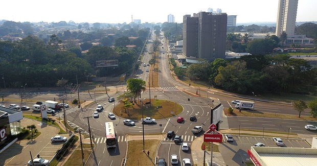 Inovador, projeto de semáforos em rotatória trouxe eficiência ao trânsito e reduziu acidentes Inovador, projeto de semáforos em rotatória trouxe eficiência ao trânsito e reduziu acidentes