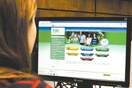 Estudantes têm até hoje para se inscrever no Fies Reprodução