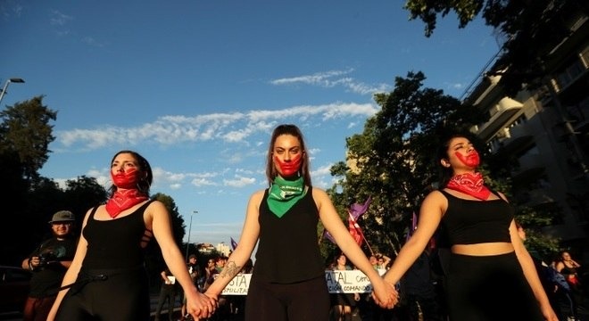 Dezenas de países não têm leis que protejam as mulheres da violência de gênero. Ivan Alvarado/Reuters