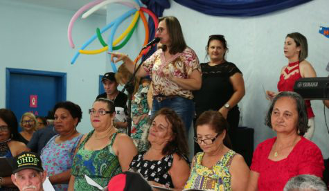 Bailes marcam o retorno das atividades nos CCIs de Dourados Secretária de Assistência Social Ledi Ferla abriu as atividades que teve apresentações culturais e o tradicional bailão – A. Frota