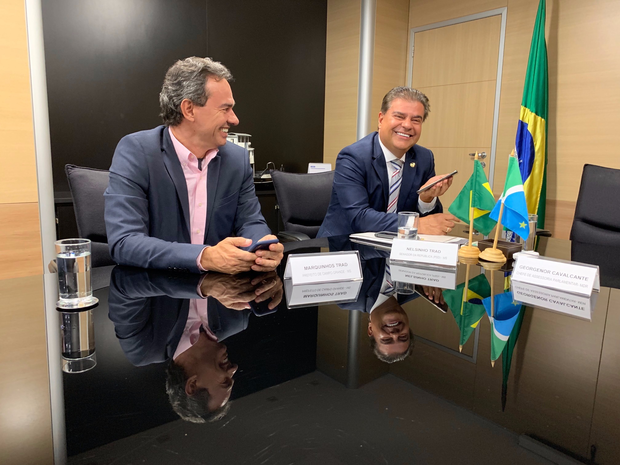 Senador Nelsinho Trad intervém por Campo Grande para transformar hotel em casas populares
Foto: (Larissa Almeida/ Assessoria do senador Nelsinho Trad)