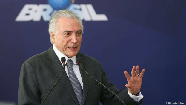 Temer diz que 'paralisação ilegal' da PM no Espírito Santo é 'inaceitável' Temer diz que 'paralisação ilegal' da PM no Espírito Santo é 'inaceitável'