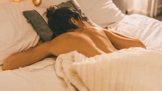 Liberte-se do pijama. Seis benefícios de dormir sem roupa Liberte-se do pijama. Seis benefícios de dormir sem roupa