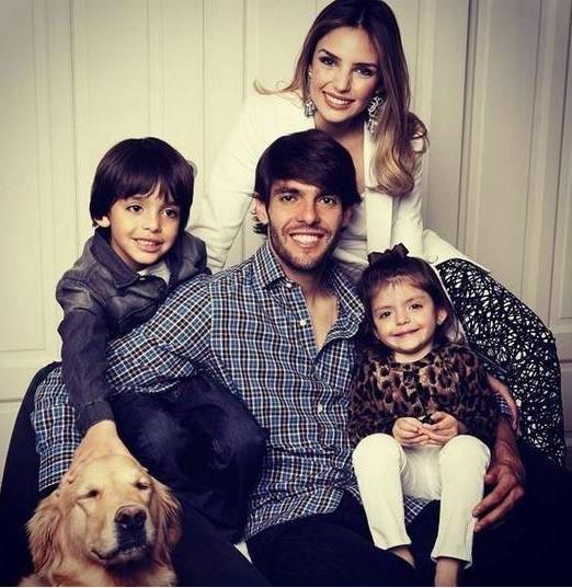 Veja quem são os atletas que dispensam baladas e mulheres para aproveitar a família Kaká e família