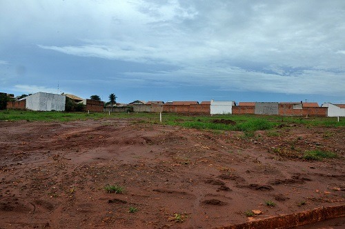 Empresa construirá praça de R$ 990 mil para compensação ambiental Área no bairro Rita Vieira, onde haverá praça 'milionária' - Foto: Valdenir Rezende/Correio do Estado
