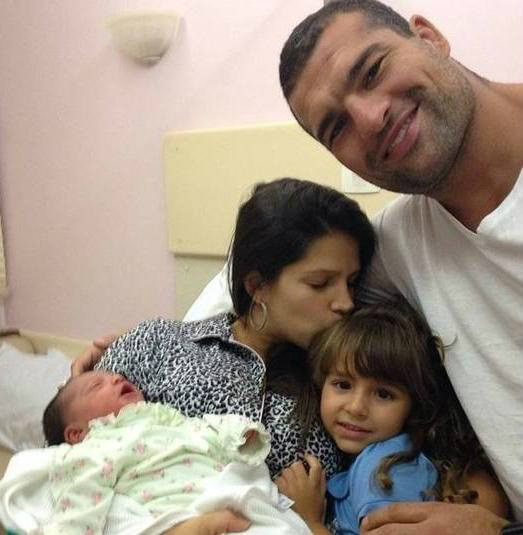 Veja quem são os atletas que dispensam baladas e mulheres para aproveitar a família Foto: Reprodução/Instagram