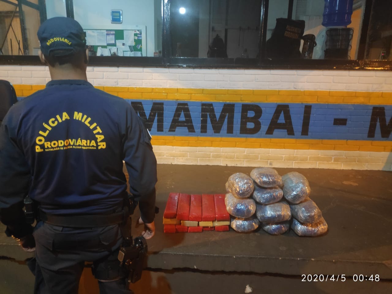 Casal é preso na MS-156 levando droga para São Paulo (SP)