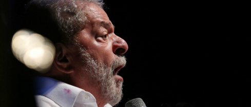 Lula diz que governo Temer "só sabe cortar" Lula diz que governo Temer "só sabe cortar"