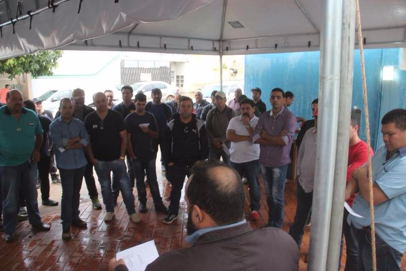 Policiais e bombeiros rejeitam nova proposta de reajuste do governo Assembleia realizada nesta sexta-feira (18)