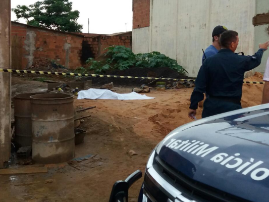 A vítima teria levado pelo menos dois tiros. Kerolyn Araújo