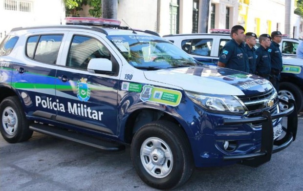 Homem nega tentativa de furto após ser preso durante perseguição Homem nega tentativa de furto após ser preso durante perseguição