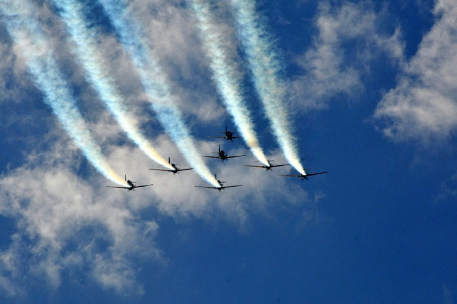 Base Aérea atrai mais de 30 mil pessoas em dia com portões abertos ao público Esquadrilha da Fumaça volta a encantar no céu da Capital.Foto: Valdenir Rezende
