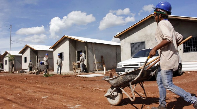 Famílias remanejadas da Cidade de Deus recebem primeiras casas no Bom Retiro