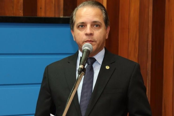 Projeto de consignados passa na CCJR e deputado vê prejuízo a servidores