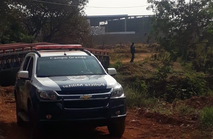 Polícia reforça a segurança no Jardim Carioca em buscas pelo 'maníaco'