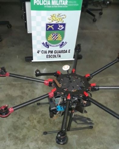 Drone é abatido a tiros após sobrevoar penitenciária de Dourados Drone abatido pela PM - Divulgação/Polícia Militar