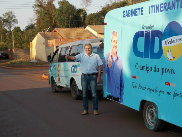 Vereador Cido Medeiros faz balanço das atividades legislativas no mês de janeiro Cido Medeiros atende a comunidade nos bairros também em seu gabinete itinerante. (Foto: Divulgação).