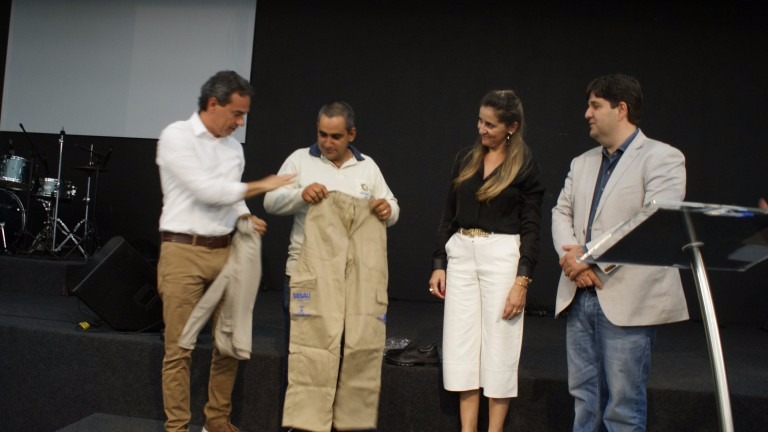 Após 5 anos, agentes comunitários de saúde começam a receber uniformes novos Divulgação