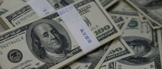 Dólar fecha em queda, abaixo de R$ 3,10, na menor cotação desde 2015 Reprodução (Internet)