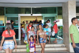 Manifestantes foram transferidos para terreno de clube desativado em Taguatinga, a 40 minutos do centro da capitalValter Campanato /Agência Brasil