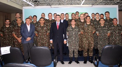 Iniciativa faz parte da programação da viagem de Estudos Estratégicos do Curso de Comando e Estado-Maior que percorrerá todas as regiões brasileiras.

