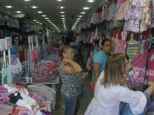 Emprego no comércio cresceu 6,4% entre 2011 e 2012