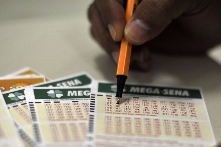 Mega-Sena sorteia hoje prêmio de R$ 2,5 milhões Karine Melo - Repórter da Agência Brasil
