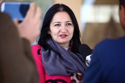 A secretária de Educação, Denize Portollann de Moura Martins em entrevista para emissora de televisão na segunda-feira – A. Frota
