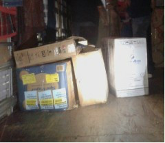 Droga estava escondido em meio aos móveis. (Foto: divulgação/PF