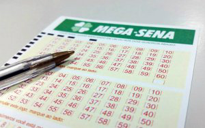 Mega-Sena pode pagar prêmio de R$ 3 milhões nesta quarta-feira Mega-Sena pode pagar prêmio de R$ 3 milhões nesta quarta-feira