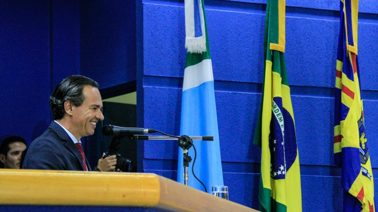 Prefeito pede parceria da Câmara para transformar frustrações em projetos Prefeito pede parceria da Câmara para transformar frustrações em projetos