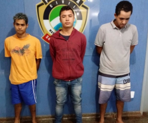 Suspeitos de matarem homem encontrado em estrada são detidos Suspeitos foram detidos por equipe do SIG - Divulgação/Polícia Civil