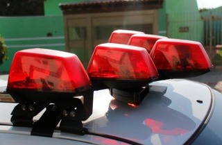 Após roubar carro, agredir e amarrar comerciante dupla é presa