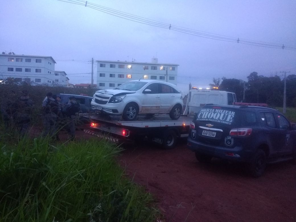 Choque recupera veículo roubado em um escritório de telemarketing Policiais do Choque recuperaram veículo. - Foto: Divulgação
