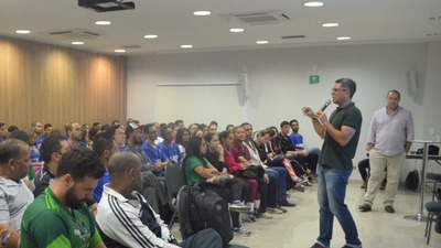 Com foco no atendimento à população, formação continuada debate esporte, lazer e saúde