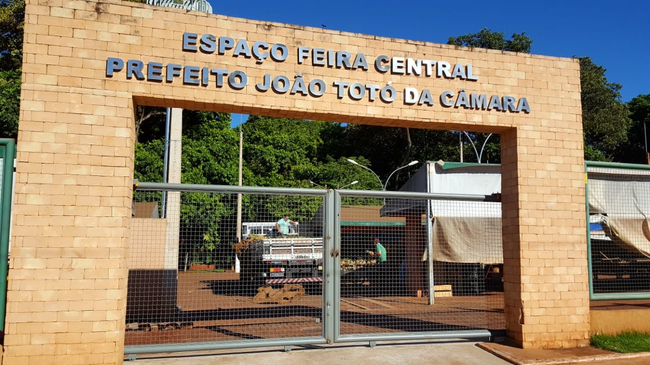 Feira Central João Totó Câmara recebe melhorias que garantem segurança e bem-estar de feirantes e consumidores. Semaf