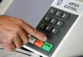 Você sabe a diferença entre o 'distritão' e o distrital misto?