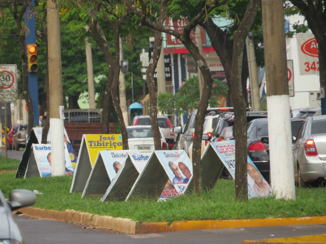 Cavaletes são campeões de irregularidade e só podem até a noite de sábado - Foto: Rodrigo Bossolani