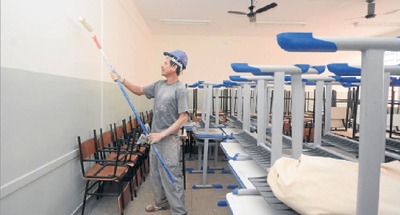 A Escola Estadual Professor Severino de Queiroz, em Campo Grande, já teve as vagas preenchidas e está sendo preparada para o início das aulas - Foto: Gerson Oliveira / Correio do Estado