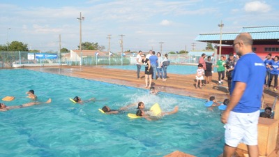 Prefeitura abre inscrições para oficinas aquáticas gratuitas na capital