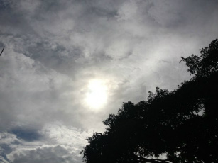 Frente fria chega com chuva forte nesta sexta-feira em MS, diz Inmet