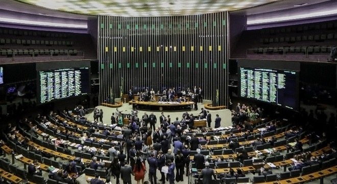 Deputados devem votar destaques da Previdência nesta quarta Votação terminou na madrugada desta quarta-feira (7)
Gabriela Biló/ Estadão Conteúdo