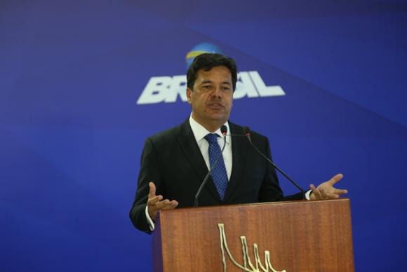 Mendonça Filho diz que vai deixar governo para se candidatar O ministro da Educação, Mendonça Filho, anuncia a liberação de recursos para o Programa de Fomento às Escolas de Ensino Médio em Tempo Integral Antonio Cruz/Agência Brasil