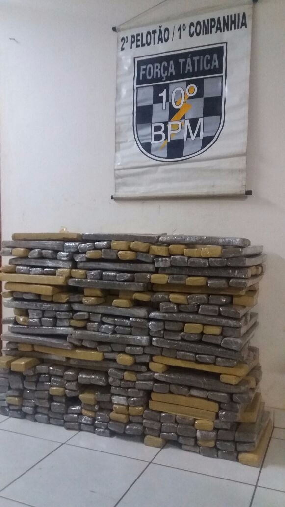 Força Tática apreende maconha na Capital com destino à Uberlândia Força Tática apreende maconha na Capital com destino à Uberlândia