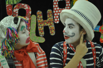Orla Cultural recebe nesta quinta-feira o espetáculo Palhashow