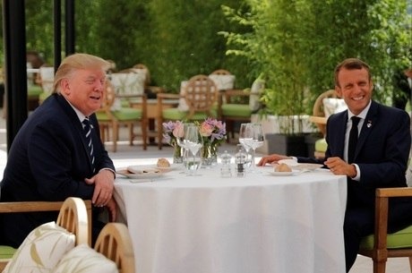 Macron e Trump têm primeiro encontro no G7 em tom conciliador Macron afirmou que Trump é 'convidado especial'
Carlos Barria/Reuters