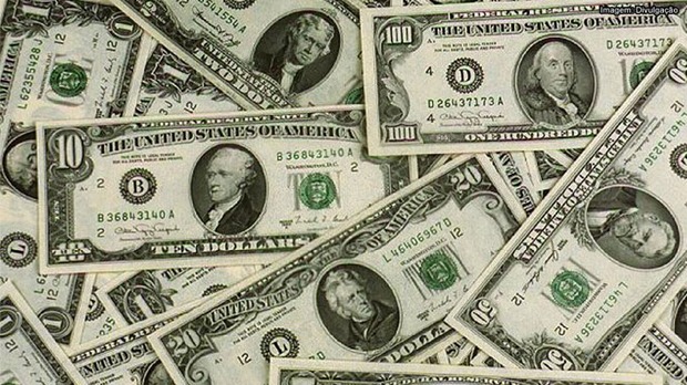 Dólar sobe, aguardando votação de destaques da Previdência Dólar sobe, aguardando votação de destaques da Previdência