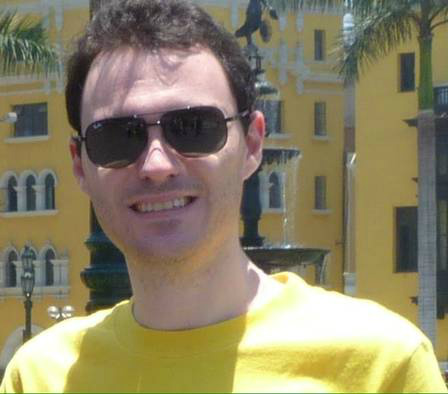 Portadores de doenças usam redes sociais para dividir histórias e ajudar outras pessoas Thiago fala sobre a Doença de Crohn de forma simples em seu blog Foto: Facebook / Reprodução