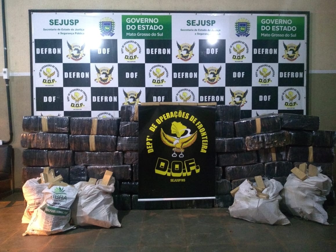 DOF recupera Ranger roubada com mais de 1,3 tonelada de maconha DOF recupera Ranger roubada com mais de 1,3 tonelada de maconha